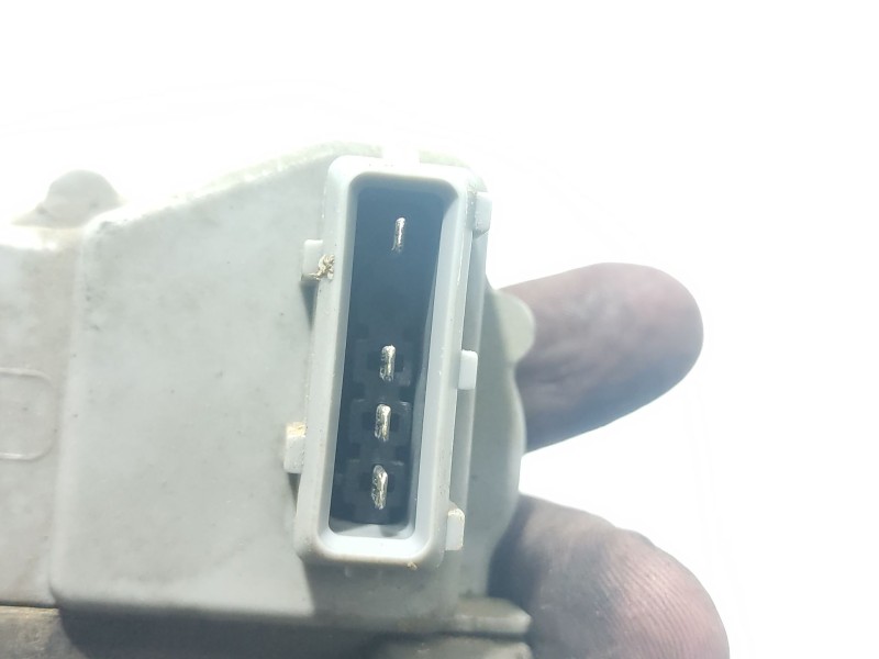 Recambio de cerradura puerta trasera derecha para peugeot 307 break (3e) 2.0 referencia OEM IAM 9138G0  