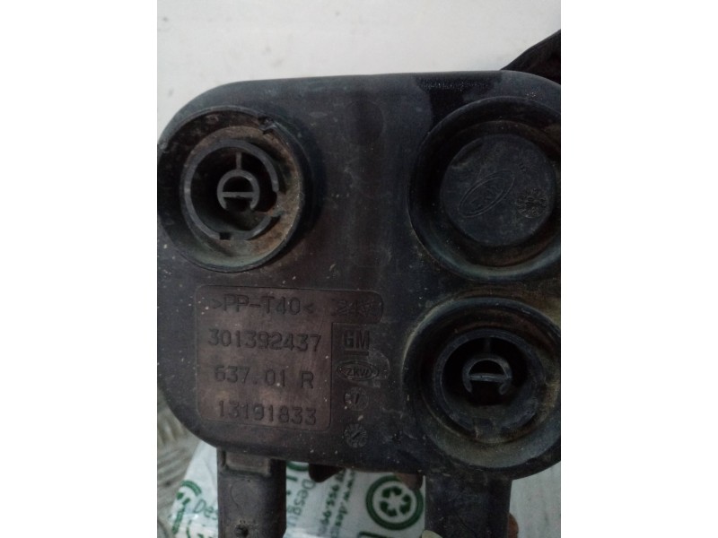 Recambio de faro antiniebla izquierdo para  referencia OEM IAM 301392437  