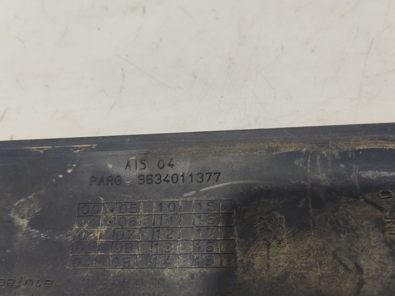 Recambio de moldura para peugeot 307 break (3e) 2.0 referencia OEM IAM   