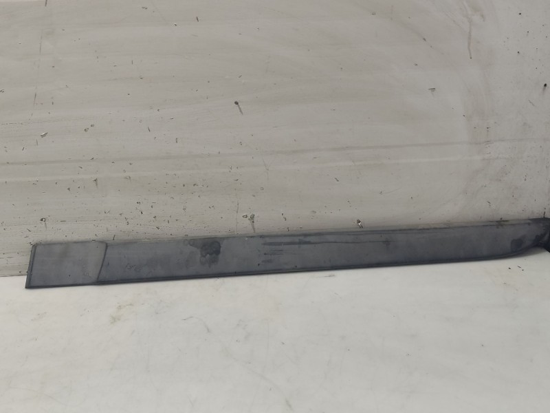 Recambio de moldura para peugeot 307 break (3e) 2.0 referencia OEM IAM   