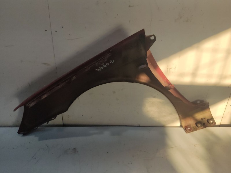 Recambio de aleta delantera derecha para peugeot 307 break (3e) 2.0 referencia OEM IAM 7841N7  