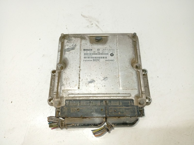 Recambio de centralita motor uce para chrysler voyager (rg) referencia OEM IAM 0281011064  