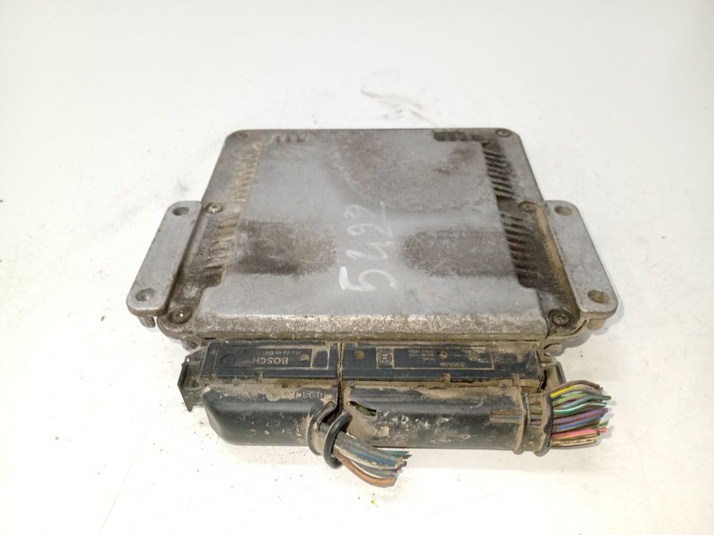 Recambio de centralita motor uce para chrysler voyager (rg) referencia OEM IAM 0281011064  