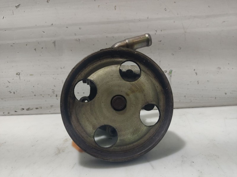 Recambio de bomba direccion para ford fusion (ju_) 1.4 tdci referencia OEM IAM 1416165  