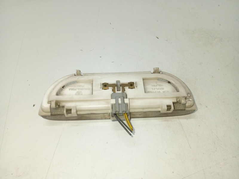 Recambio de luz interior para chrysler voyager (rg) referencia OEM IAM 04685678AA  