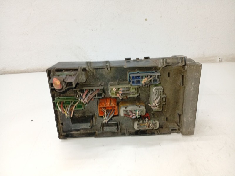 Recambio de caja reles / fusibles para chrysler voyager (rg) referencia OEM IAM   