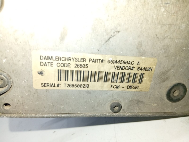 Recambio de caja reles / fusibles para chrysler voyager (rg) referencia OEM IAM   