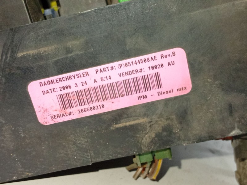 Recambio de caja reles / fusibles para chrysler voyager (rg) referencia OEM IAM   