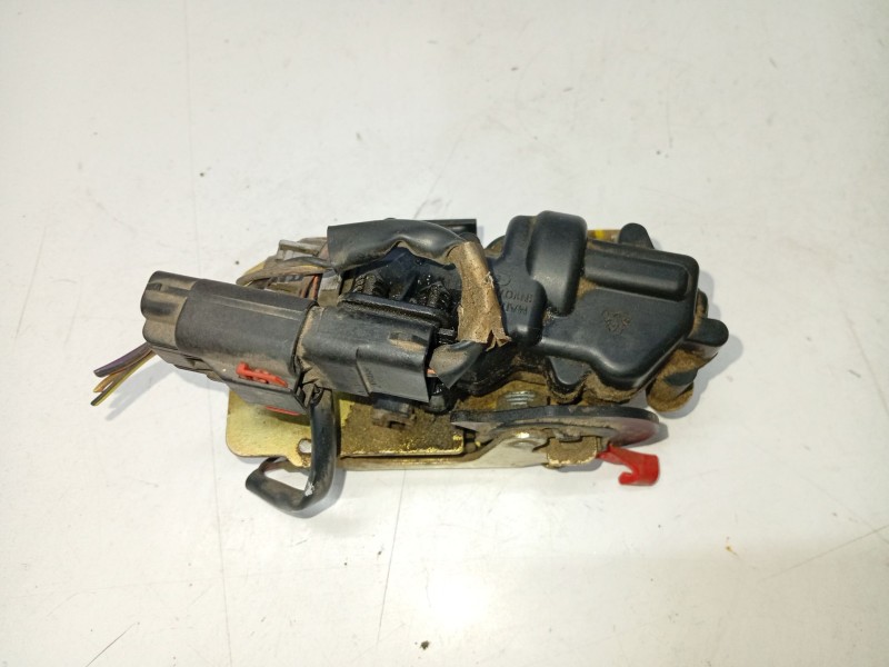 Recambio de cerradura maletero / porton para chrysler voyager (rg) referencia OEM IAM 678AA  