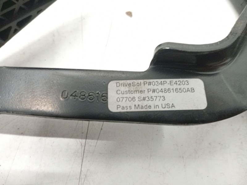 Recambio de pedal acelerador para chrysler voyager (rg) referencia OEM IAM 04861650AB  