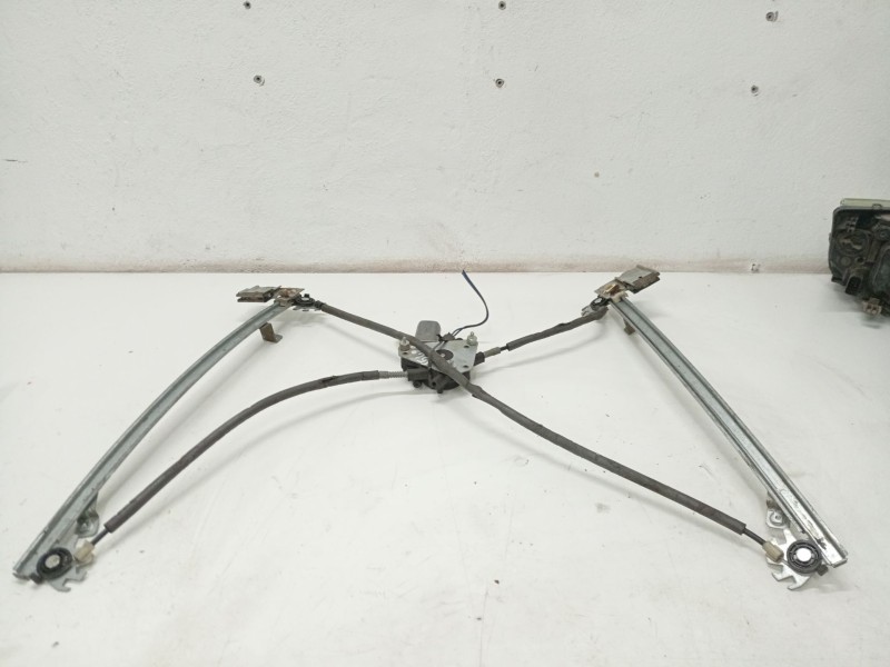 Recambio de elevalunas delantero izquierdo para chrysler voyager (rg) referencia OEM IAM 64804810  