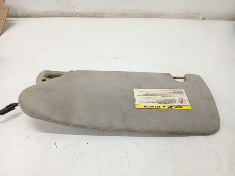 Recambio de parasol izquierdo para chrysler voyager (rg) referencia OEM IAM   