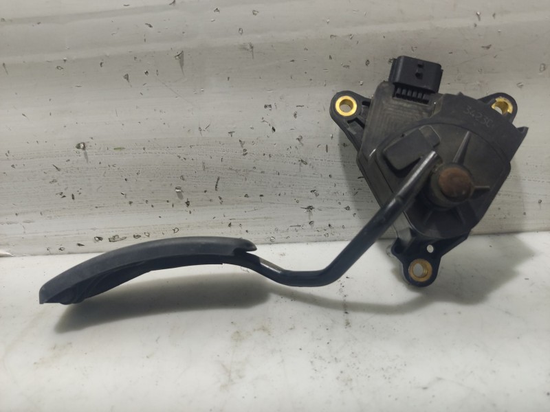 Recambio de pedal acelerador para renault megane ii berlina 5p referencia OEM IAM 0  