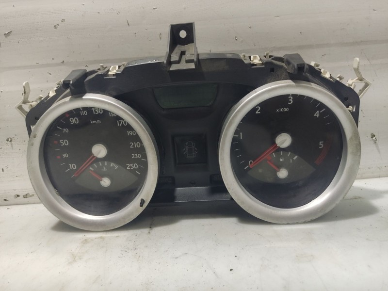 Recambio de cuadro instrumentos para renault megane ii berlina 5p referencia OEM IAM 8200364015  