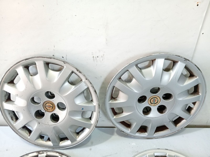 Recambio de tapacubos para chrysler voyager (rg) referencia OEM IAM   