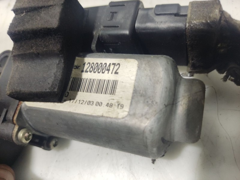 Recambio de motor elevalunas delantero derecho para renault megane ii berlina 5p referencia OEM IAM 0  