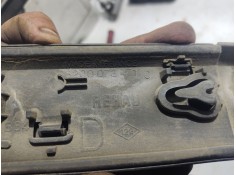 Recambio de moldura para renault megane ii berlina 5p referencia OEM IAM    2