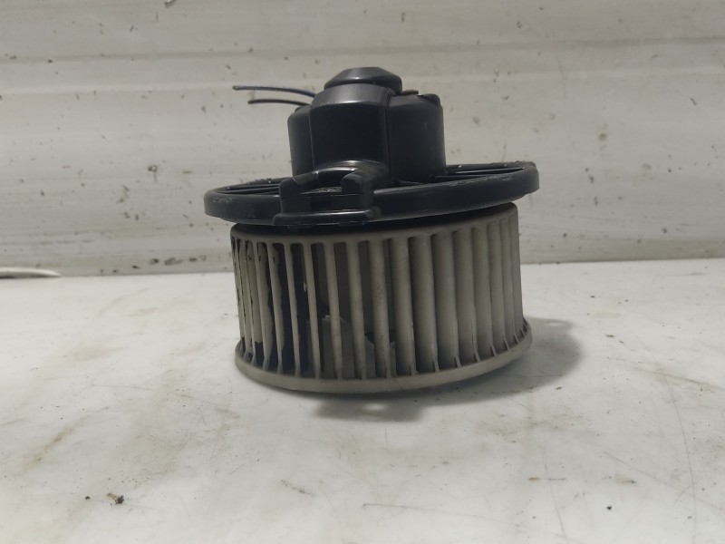 Recambio de motor calefaccion para mitsubishi colt (ca0) referencia OEM IAM   