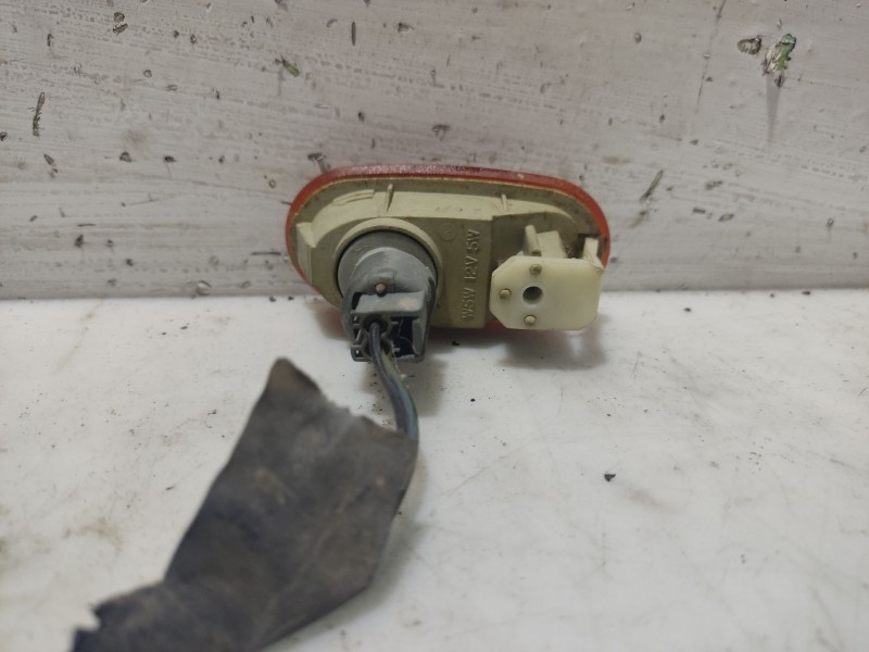 Recambio de piloto lateral derecho para mitsubishi colt (ca0) referencia OEM IAM   