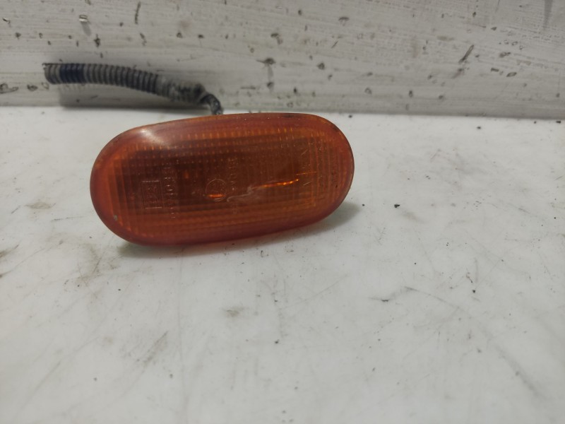 Recambio de piloto lateral izquierdo para mitsubishi colt (ca0) referencia OEM IAM   