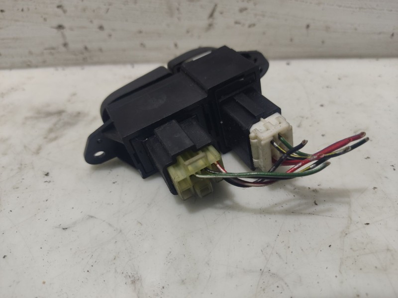 Recambio de interruptor para mitsubishi colt (ca0) referencia OEM IAM   