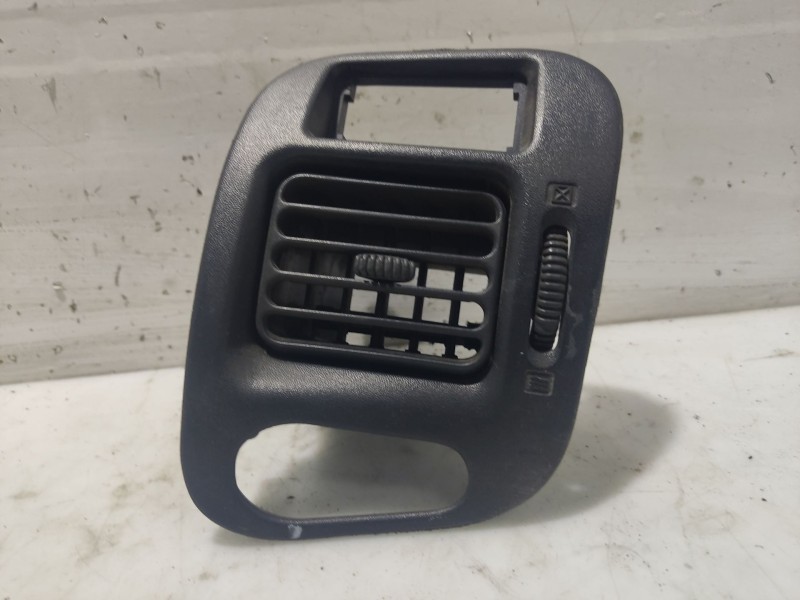 Recambio de aireador lateral izquierdo para mitsubishi colt (ca0) referencia OEM IAM   