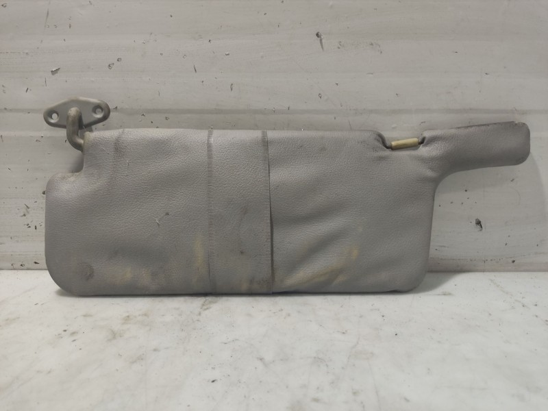 Recambio de parasol izquierdo para mitsubishi colt (ca0) referencia OEM IAM   