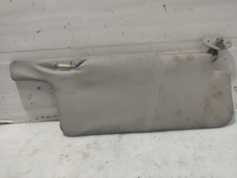 Recambio de parasol izquierdo para mitsubishi colt (ca0) referencia OEM IAM   