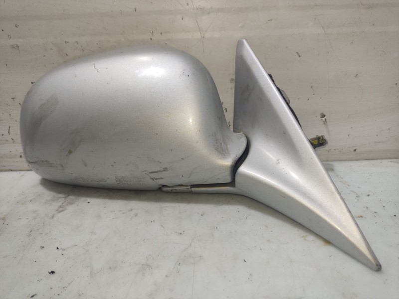 Recambio de retrovisor derecho para mitsubishi colt (ca0) referencia OEM IAM   
