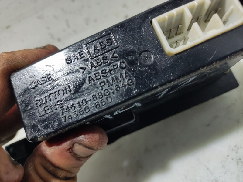 Recambio de interruptor para peugeot 206 berlina 1.4 referencia OEM IAM 7451083G164G 7455065D 