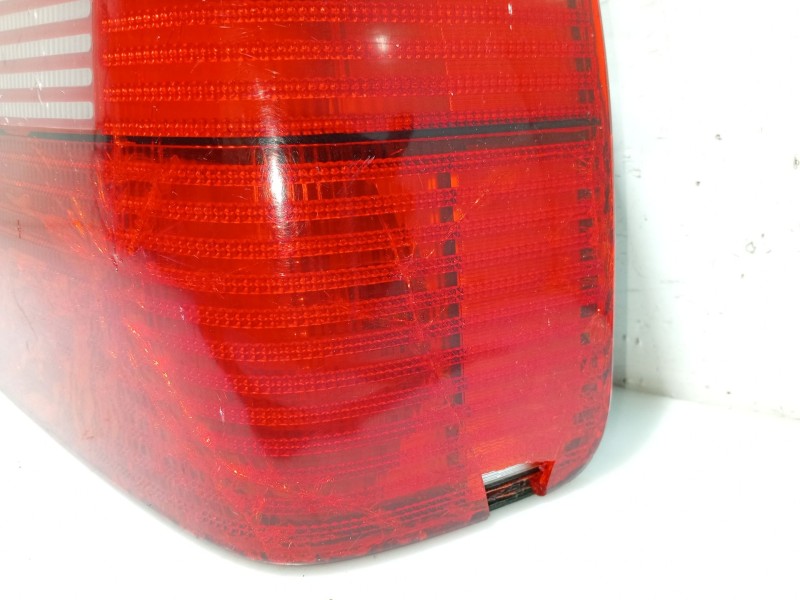 Recambio de piloto trasero derecho para volkswagen golf iii berlina (1h1) referencia OEM IAM 1H6945112E  