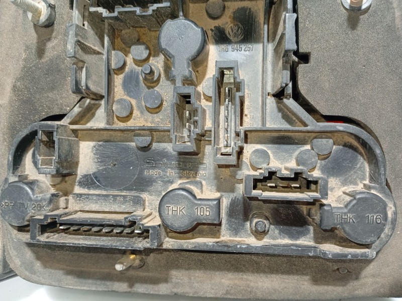 Recambio de piloto trasero derecho para volkswagen golf iii berlina (1h1) referencia OEM IAM 1H6945112E  