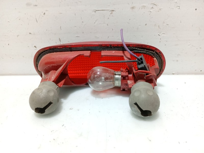 Recambio de luz central de freno para renault kangoo (f/kc0) referencia OEM IAM 7700308721  