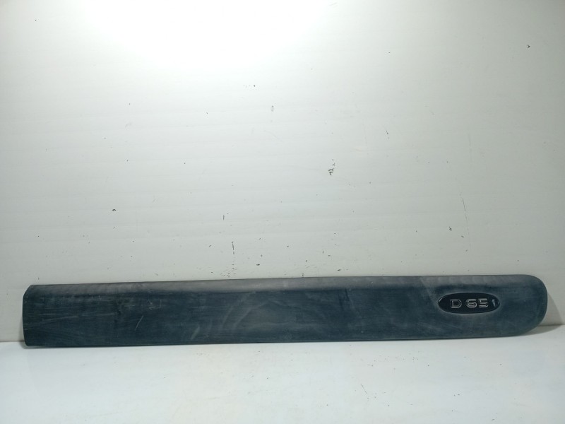 Recambio de moldura para renault kangoo (f/kc0) referencia OEM IAM 8200077543 8200077545 