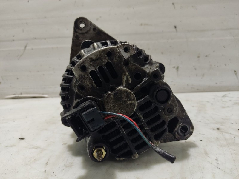 Recambio de alternador para mitsubishi colt (ca0) referencia OEM IAM MD1896659 A2T38892 