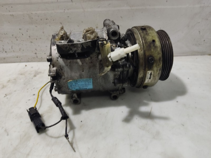 Recambio de compresor aire acondicionado para mitsubishi colt (ca0) referencia OEM IAM 0017119 AKA201A012 