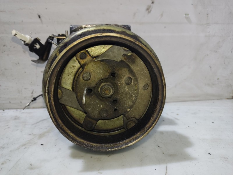 Recambio de compresor aire acondicionado para mitsubishi colt (ca0) referencia OEM IAM 0017119 AKA201A012 