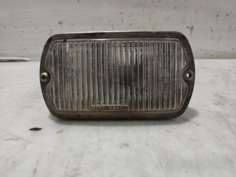 Recambio de faro antiniebla derecho para mitsubishi colt (ca0) referencia OEM IAM MB882138  