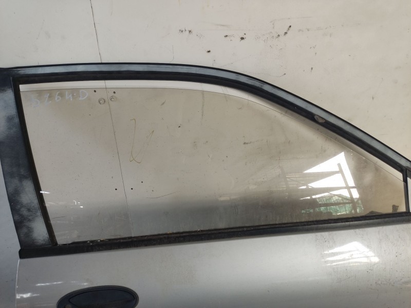 Recambio de luna delantera derecha para mitsubishi colt (ca0) referencia OEM IAM 05264LDD  