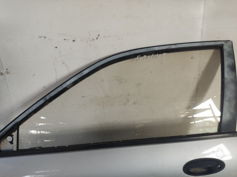 Recambio de luna delantera izquierda para mitsubishi colt (ca0) referencia OEM IAM 05264LDI  