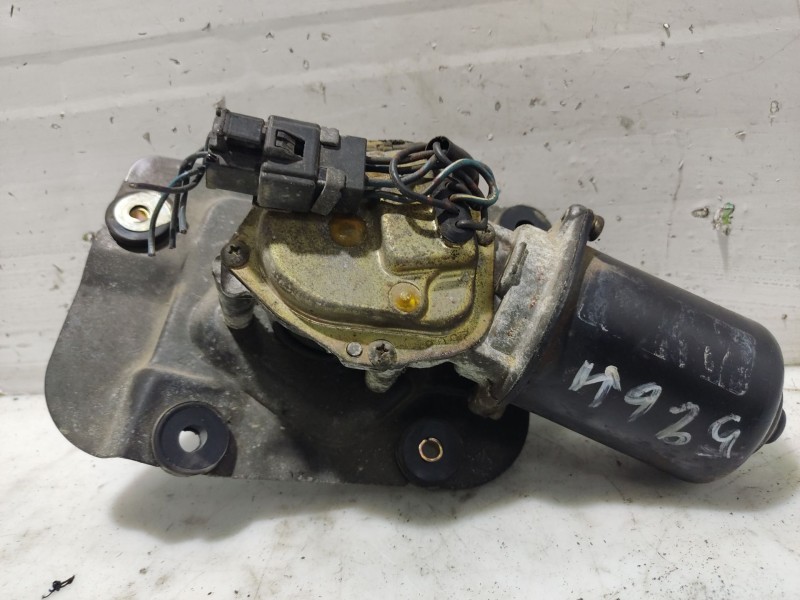 Recambio de motor limpia delantero para mitsubishi colt (ca0) referencia OEM IAM MB821112  