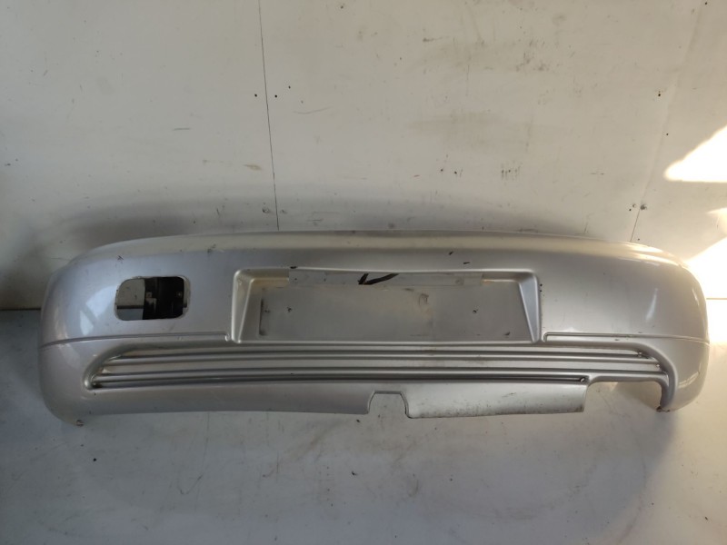 Recambio de paragolpes trasero para mitsubishi colt (ca0) referencia OEM IAM MB912205  