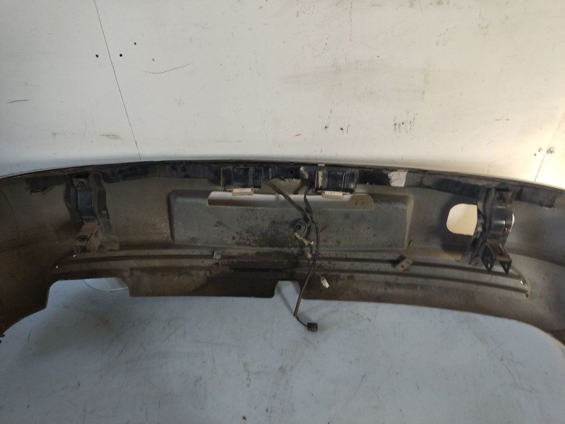 Recambio de paragolpes trasero para mitsubishi colt (ca0) referencia OEM IAM MB912205  