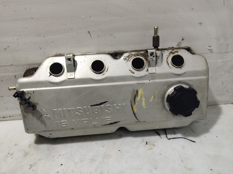 Recambio de tapa balancines para mitsubishi colt (ca0) referencia OEM IAM MD180093  