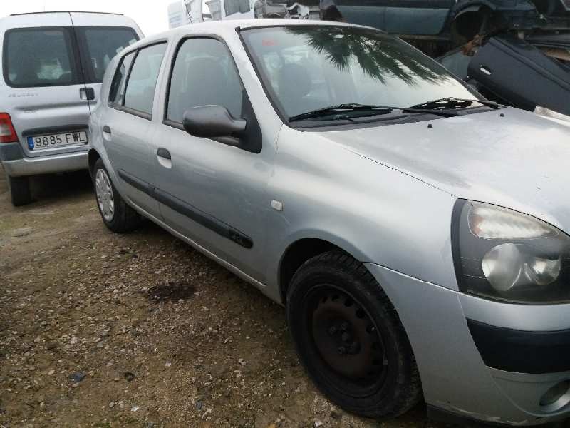 renault clio ii fase ii (b/cb0) 1.5 dci diesel   |   0.01 - ... | 2001 | 65 cv / 48 kw del año 2001