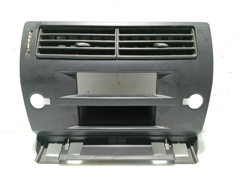 Recambio de moldura para citroën c4 berlina referencia OEM IAM 9649599477  