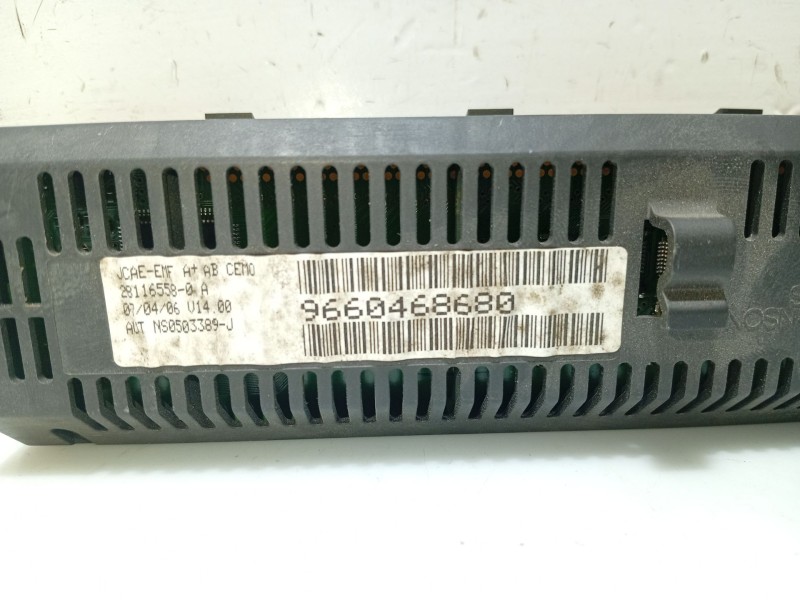 Recambio de pantalla multifuncion para citroën c4 berlina referencia OEM IAM 9660468680  