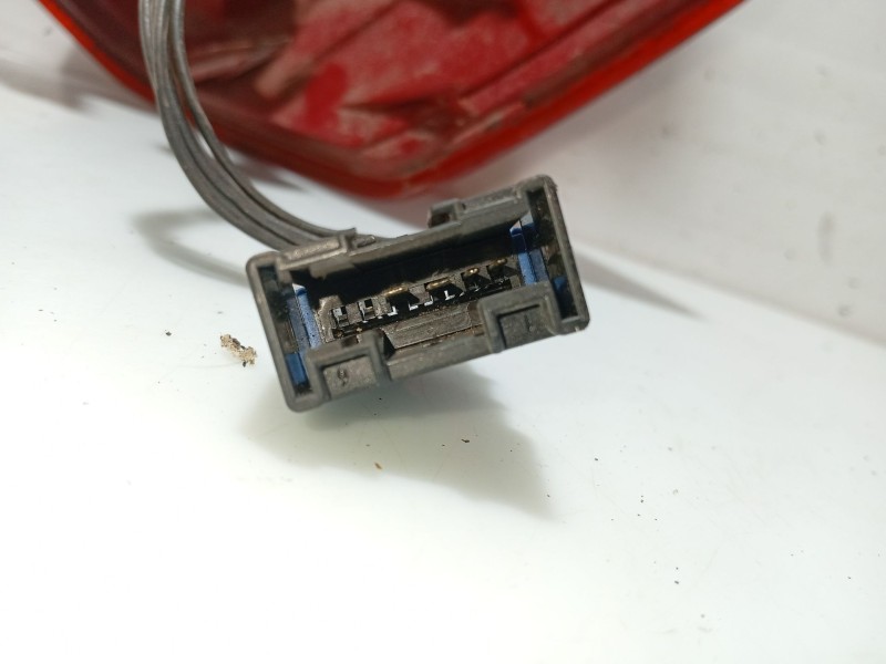 Recambio de piloto trasero izquierdo para citroën c4 berlina referencia OEM IAM 6350T8  