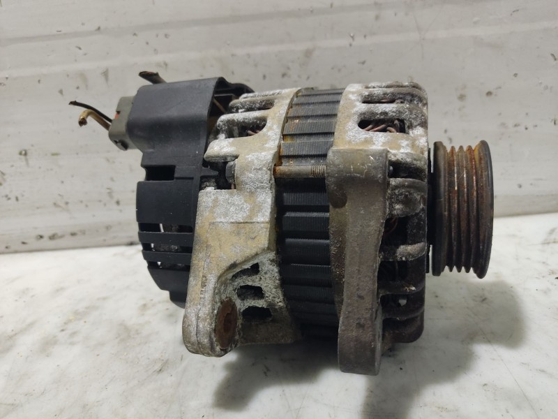 Recambio de alternador para hyundai getz (tb) 1.1 referencia OEM IAM 3730002550  TA000A55601