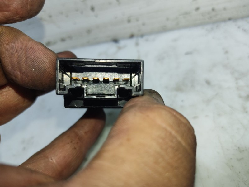 Recambio de interruptor para hyundai getz (tb) 1.1 referencia OEM IAM 972591c000  